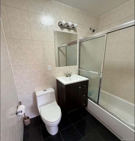 7177 159th Street 3D, Fresh Meadows, NY 11365