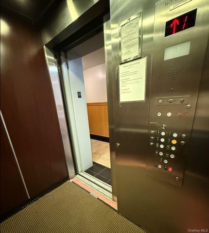 7177 159th Street 3D, Fresh Meadows, NY 11365