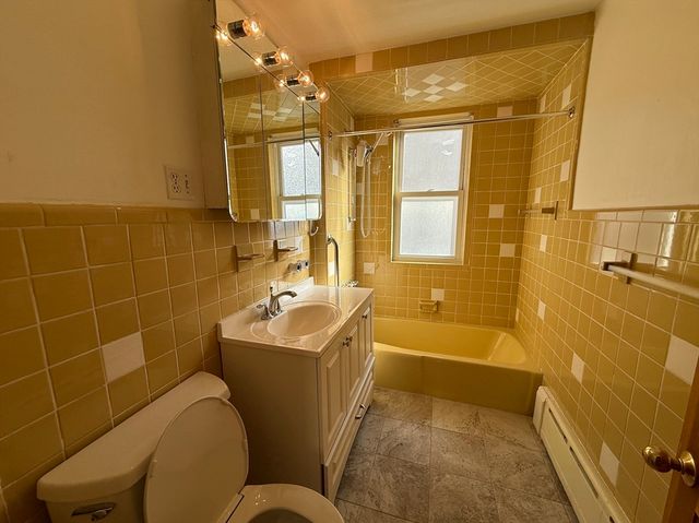 8 Hastings St 2, Boston, MA 02132