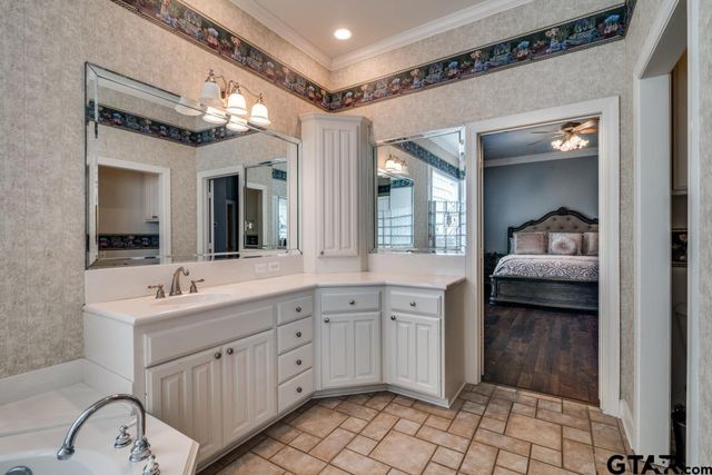 1624 Meadowlark Lane, Hideaway, TX 75771