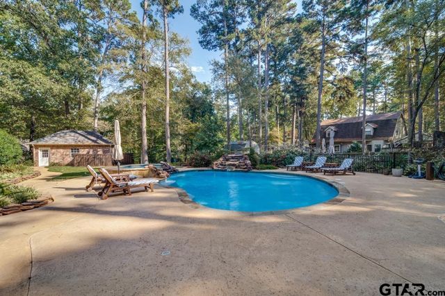 1624 Meadowlark Lane, Hideaway, TX 75771