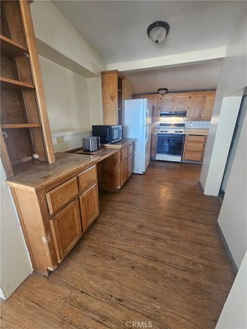 30650 233rd E, Llano, CA 93544