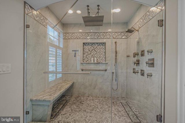 3056 HAMPSHIRE GRADE RD, Hedgesville, WV 25427