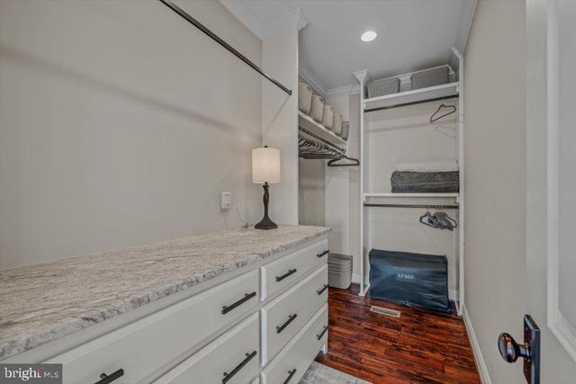 3056 HAMPSHIRE GRADE RD, Hedgesville, WV 25427