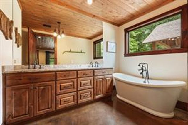341 Blackberry Trail, Ball Ground, GA 30107