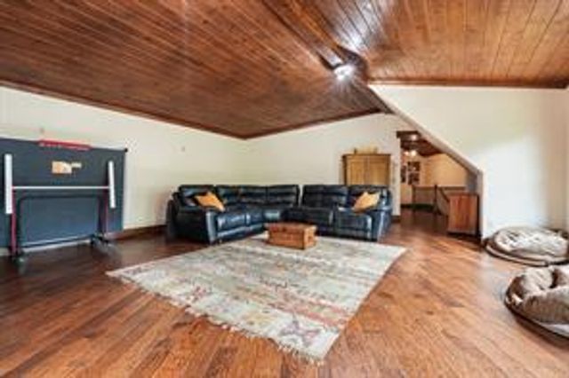 341 Blackberry Trail, Ball Ground, GA 30107