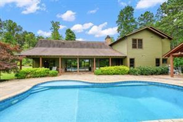 341 Blackberry Trail, Ball Ground, GA 30107