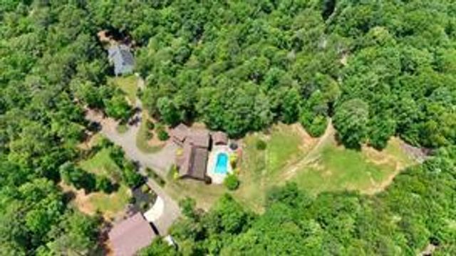 341 Blackberry Trail, Ball Ground, GA 30107