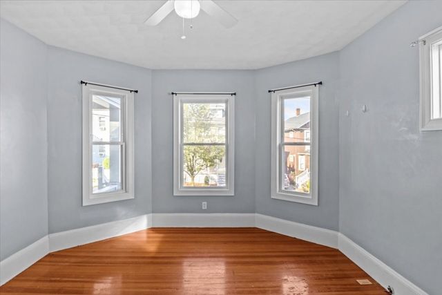 25-27 Kenwood Rd 1, Everett, MA 02149