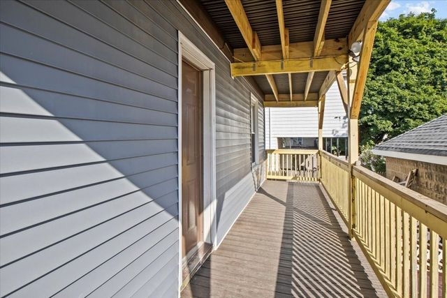 25-27 Kenwood Rd 1, Everett, MA 02149