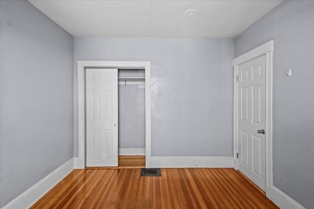 25-27 Kenwood Rd 1, Everett, MA 02149