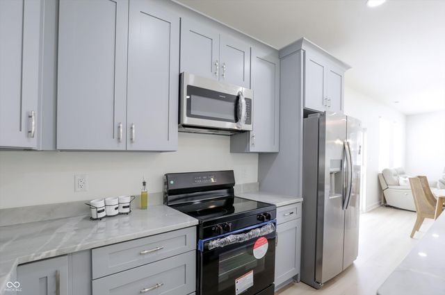 3217 W 48th Street, Indianapolis, IN 46228
