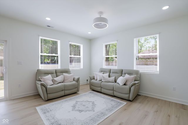 3217 W 48th Street, Indianapolis, IN 46228