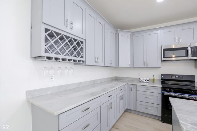 3217 W 48th Street, Indianapolis, IN 46228