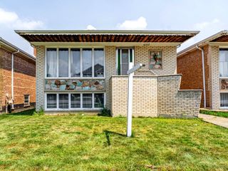 6102 W 64th Street, Chicago, IL 60638