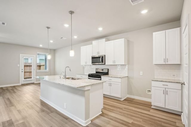 3119 Quiet Sunset Drive, Houston, TX 77080