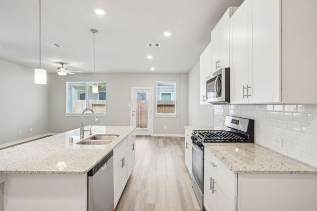 3119 Quiet Sunset Drive, Houston, TX 77080