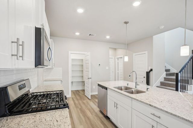 3119 Quiet Sunset Drive, Houston, TX 77080