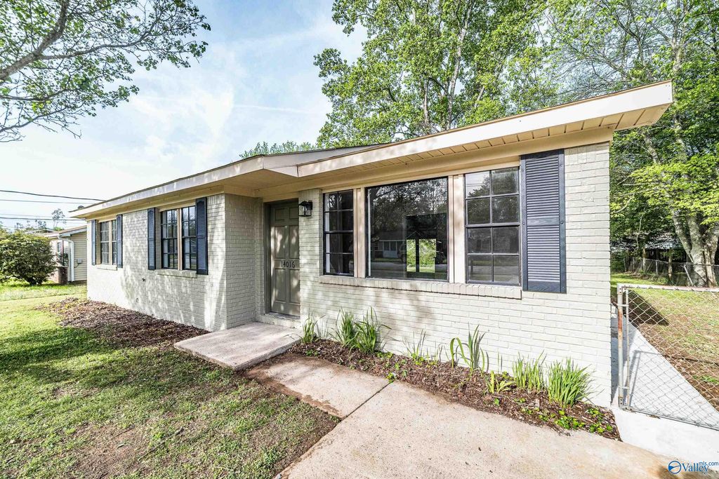 14016 Mariellen Road SW, Huntsville, AL 35803