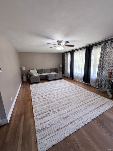 2104 S Dorothy Street, South Bend, IN 46613