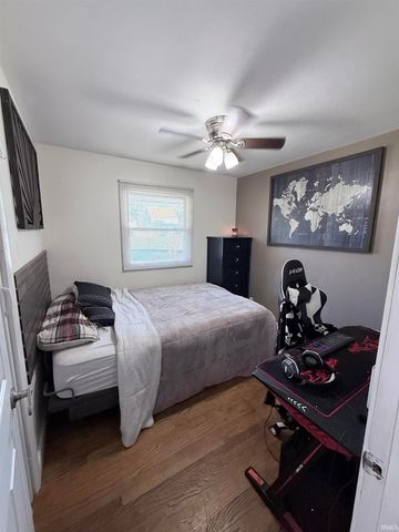 2104 S Dorothy Street, South Bend, IN 46613