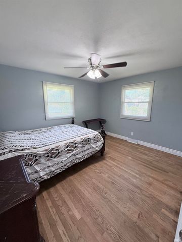 2104 S Dorothy Street, South Bend, IN 46613