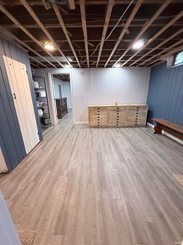 2104 S Dorothy Street, South Bend, IN 46613