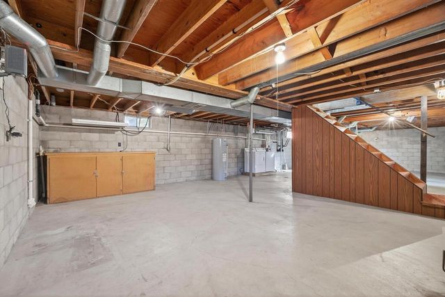 4555 LYNN HILL ROAD, Nekoosa, WI 54457