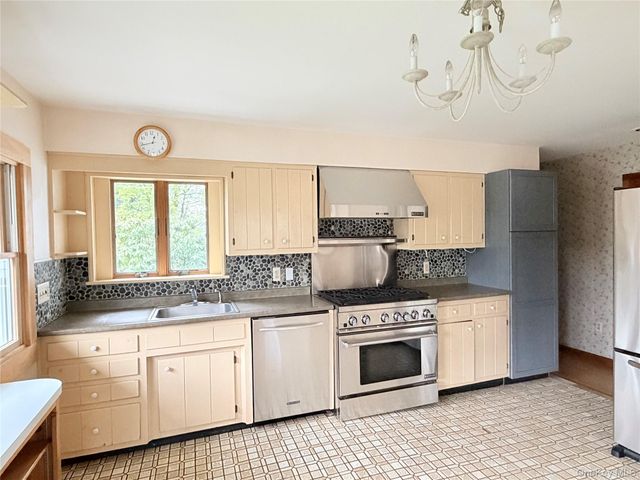 82 Wallkill Avenue, Montgomery, NY 12549