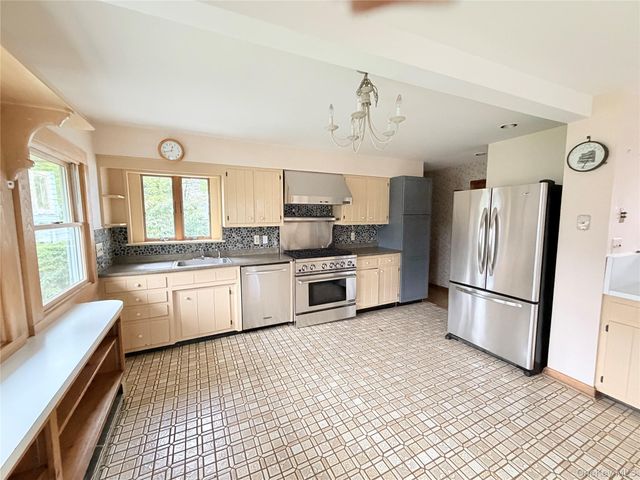 82 Wallkill Avenue, Montgomery, NY 12549