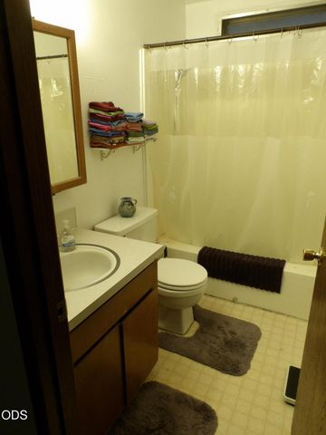 15972 Bull Bat Lane, La Pine, OR 97739