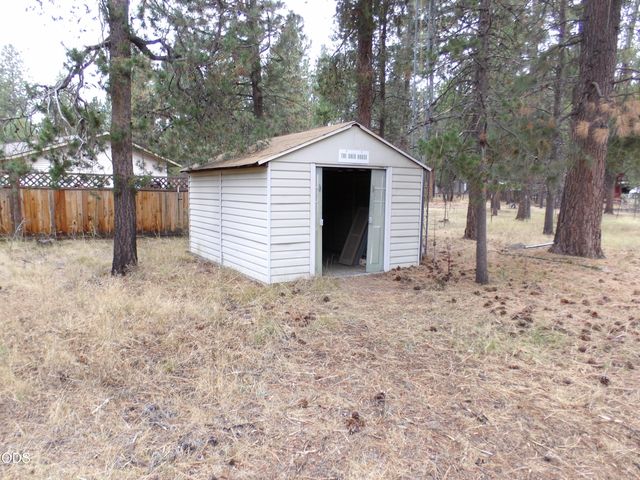 15972 Bull Bat Lane, La Pine, OR 97739
