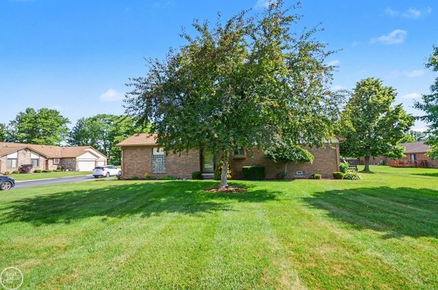48470 Rosewood Lane, Chesterfield Twp, MI 48051