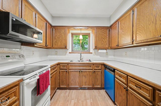 48470 Rosewood Lane, Chesterfield Twp, MI 48051
