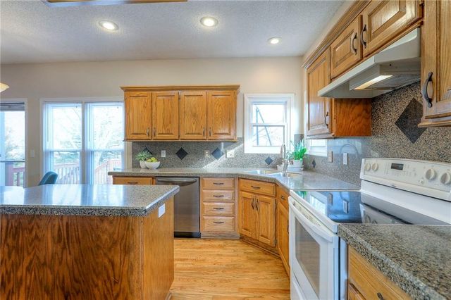 12293 S Mullen Road, Olathe, KS 66062