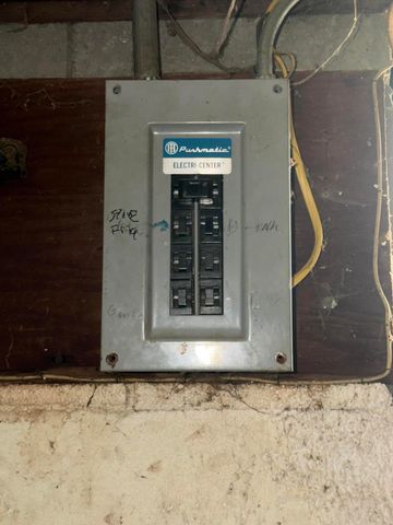 213 LANGSTROM Street, Council Bluffs, IA 51503