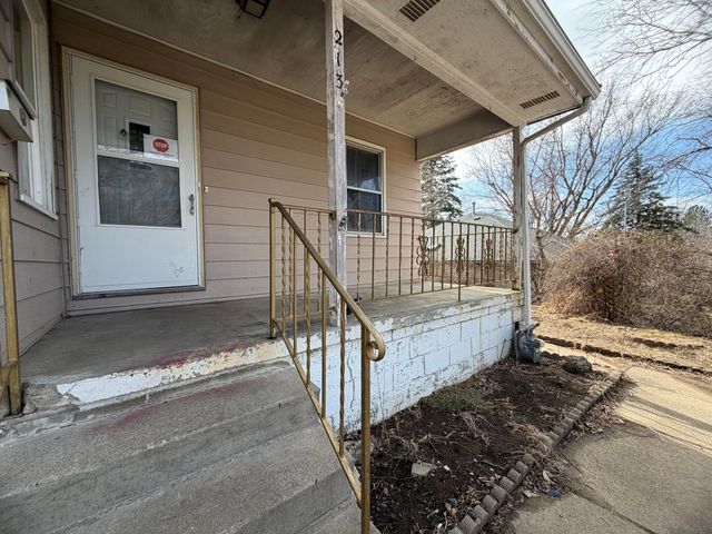 213 LANGSTROM Street, Council Bluffs, IA 51503