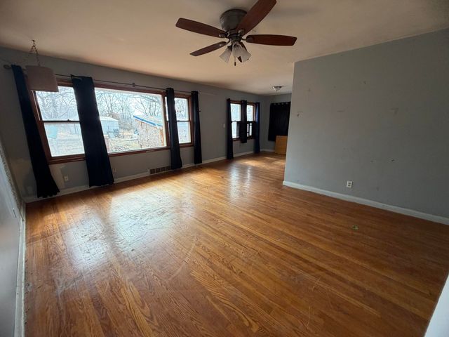 213 LANGSTROM Street, Council Bluffs, IA 51503