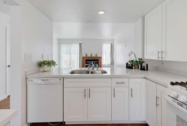 2041 MANZANA Way, San Diego, CA 92139