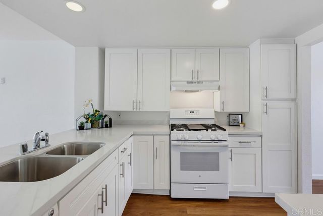 2041 MANZANA Way, San Diego, CA 92139