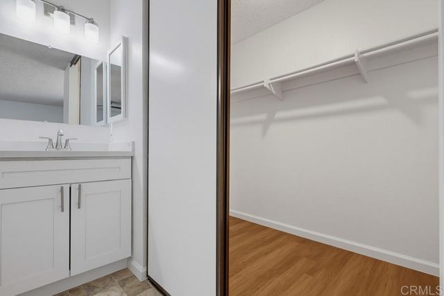 2041 MANZANA Way, San Diego, CA 92139