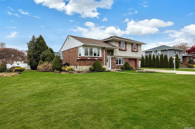 154 Sherry Street, East Islip, NY 11730