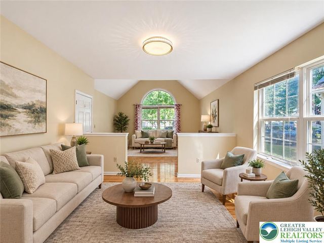 1924 Vintage Drive, Bethlehem Twp, PA 18045