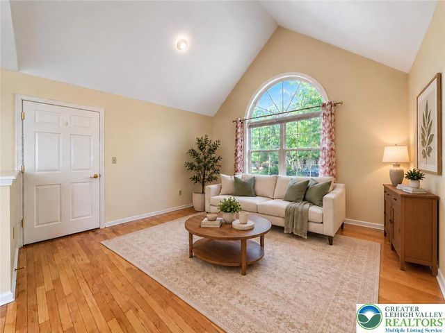 1924 Vintage Drive, Bethlehem Twp, PA 18045