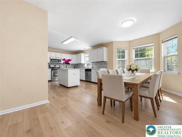1924 Vintage Drive, Bethlehem Twp, PA 18045