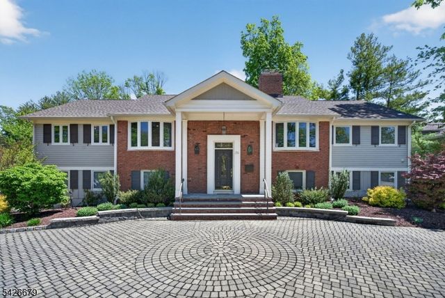 36 Thackeray Dr, Millburn Twp., NJ 07078