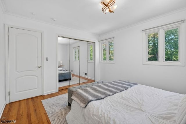 36 Thackeray Dr, Millburn Twp., NJ 07078