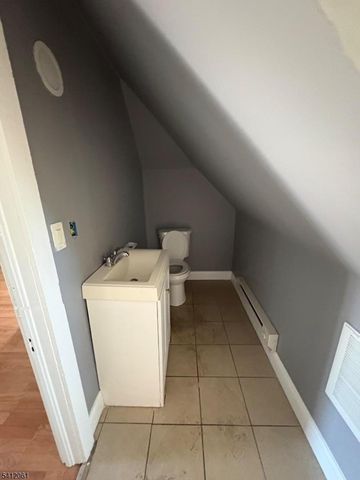 148 N Essex Ave, City Of Orange Twp., NJ 07050