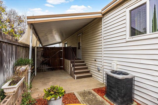 418 Colin Kelly Dr, Roseville, CA 95747