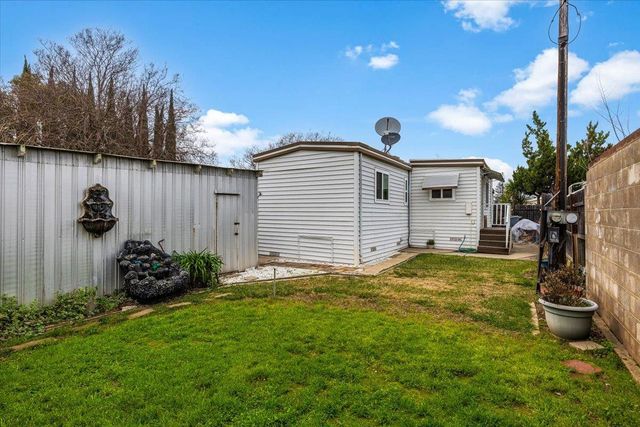 418 Colin Kelly Dr, Roseville, CA 95747